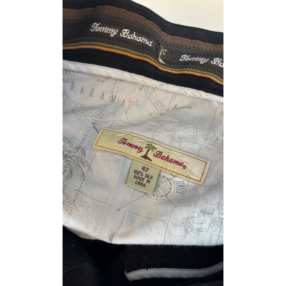 TOMMY BAHAMA Mens Shorts Size 42 Black 100% Silk Chino Zip Fly - Picture 7 of 8